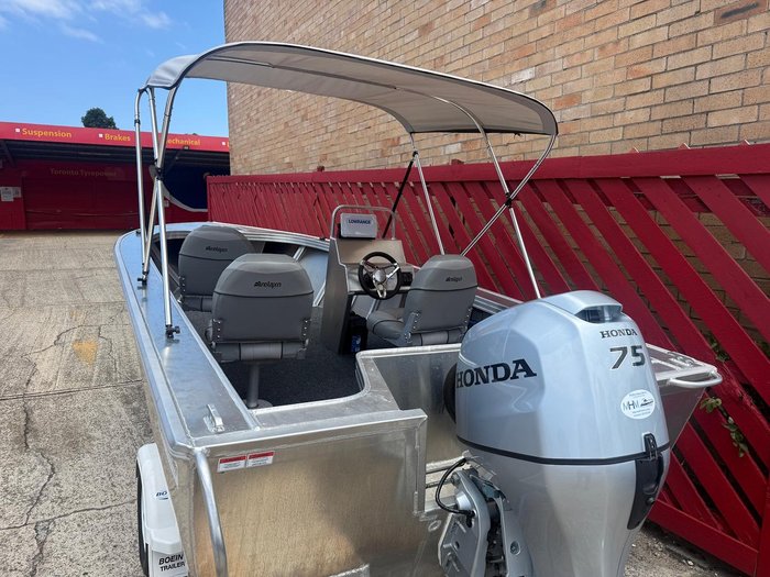 2025 Makocraft 521 HD S.U.V