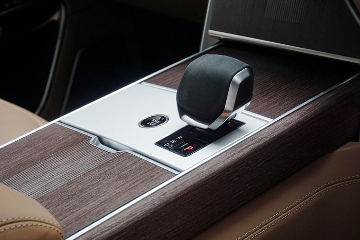 2025 Land Rover Range Rover P530 Autobiography