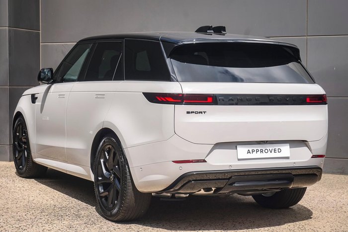 2025 Land Rover Range Rover Sport D250 Dynamic SE