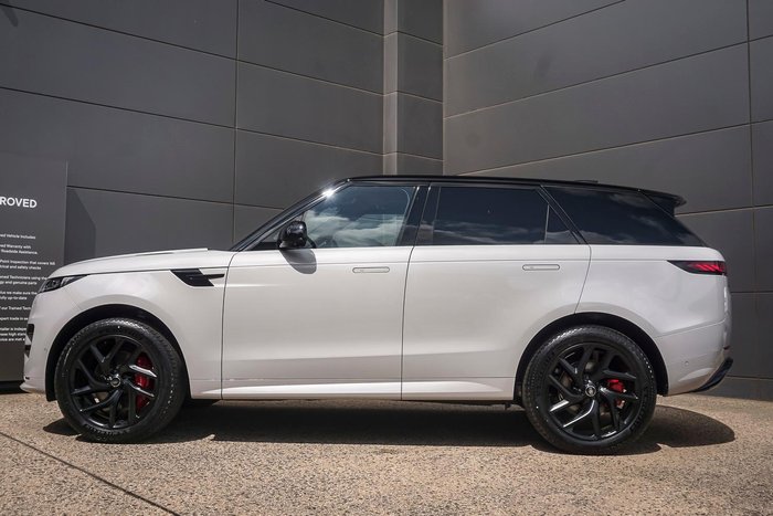 2025 Land Rover Range Rover Sport D250 Dynamic SE