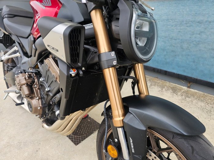 2024 Honda CB650RAC Red