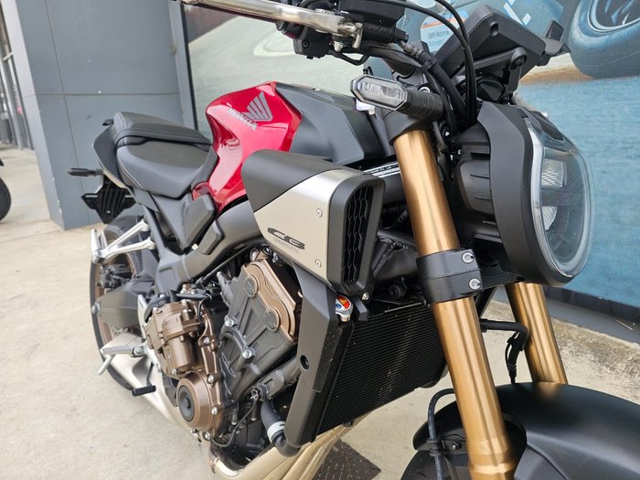 2024 Honda CB650RAC Red