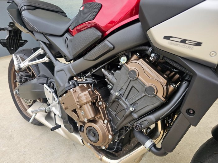 2024 Honda CB650RAC Red