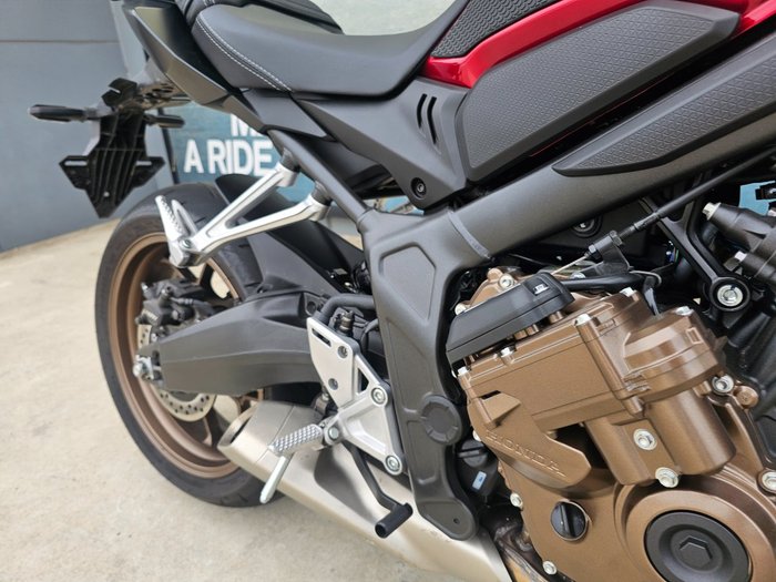 2024 Honda CB650RAC Red