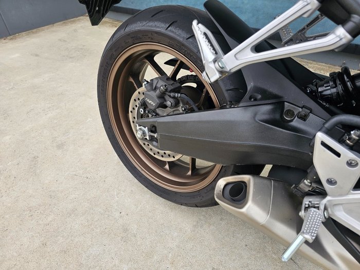 2024 Honda CB650RAC Red