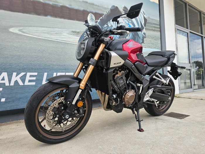 2024 Honda CB650RAC Red