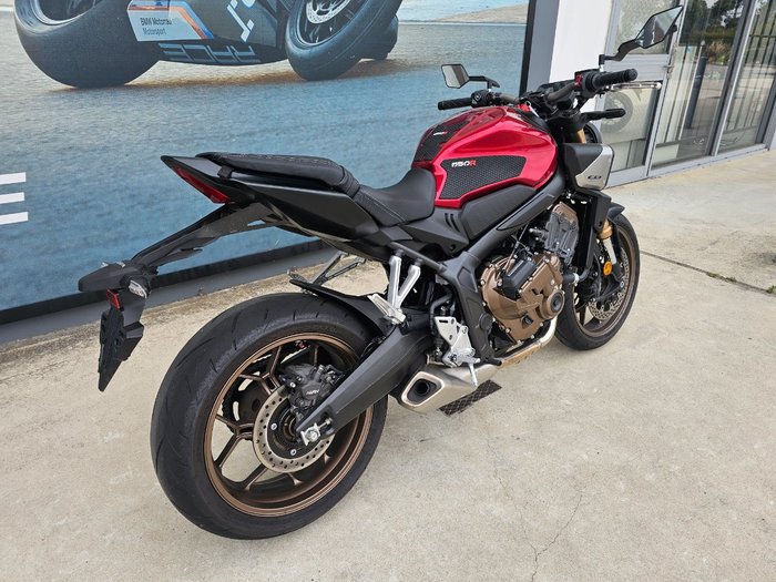 2024 Honda CB650RAC Red