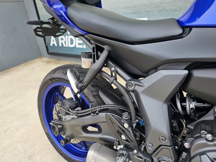 2023 Yamaha YZF-R7LA Blue