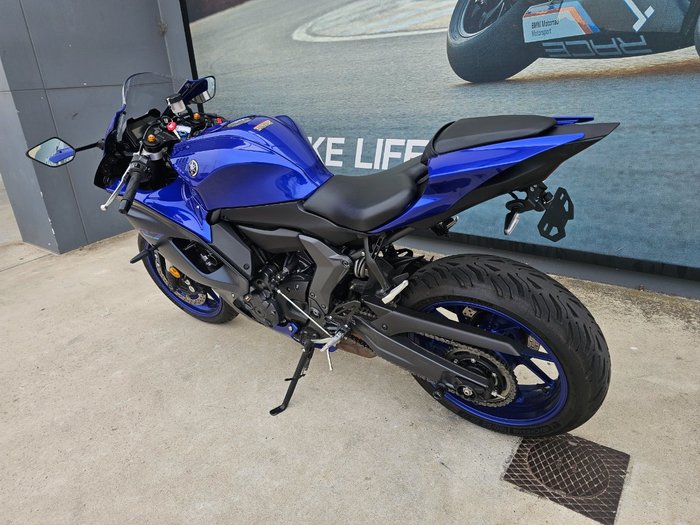 2023 Yamaha YZF-R7LA Blue