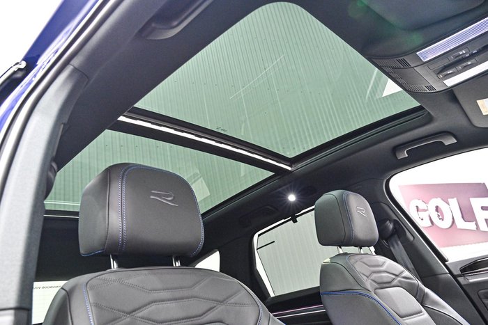 2025 Volkswagen Touareg R