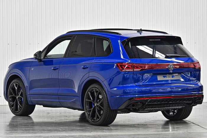 2025 Volkswagen Touareg R