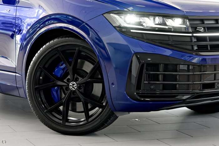 2025 Volkswagen Touareg R