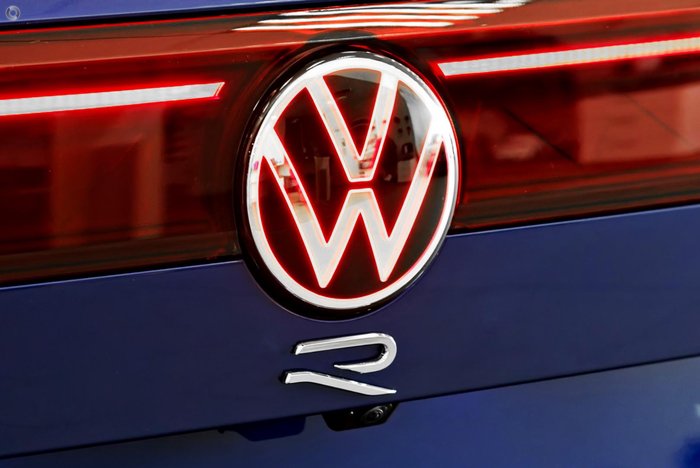 2025 Volkswagen Touareg R