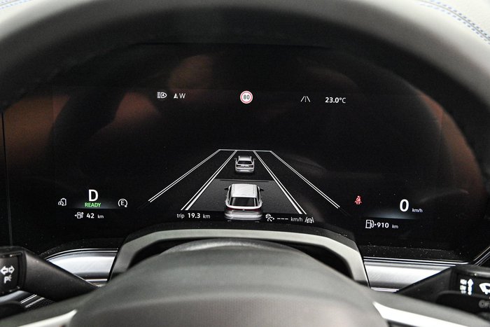 2025 Volkswagen Touareg R