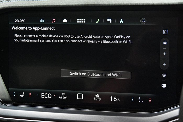 2025 Volkswagen Touareg R