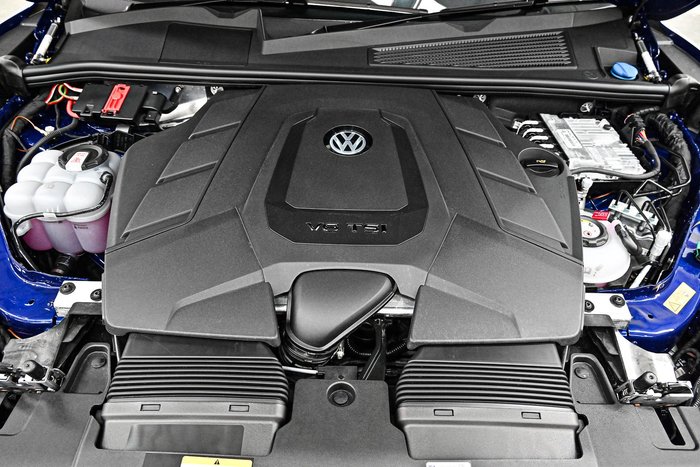 2025 Volkswagen Touareg R