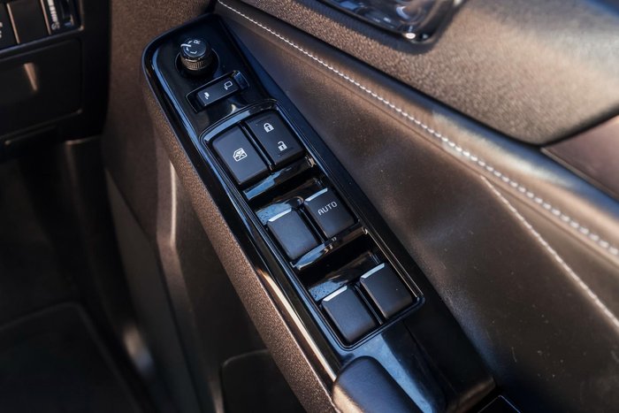 2024 Isuzu MU-X LS-T