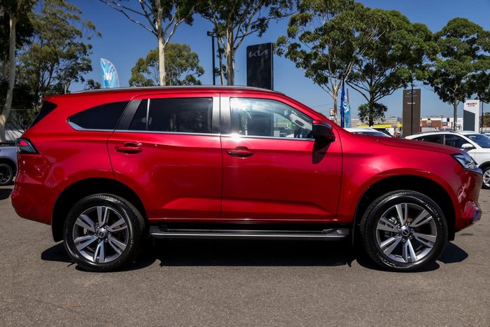 2024 Isuzu MU-X LS-T