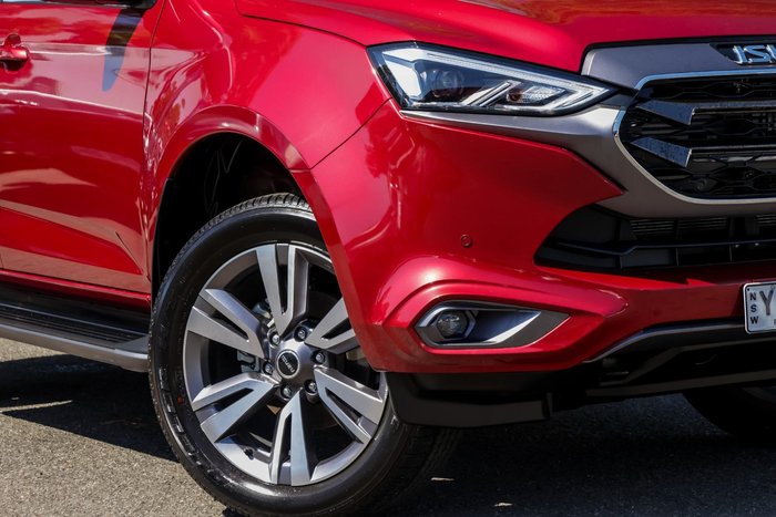 2024 Isuzu MU-X LS-T