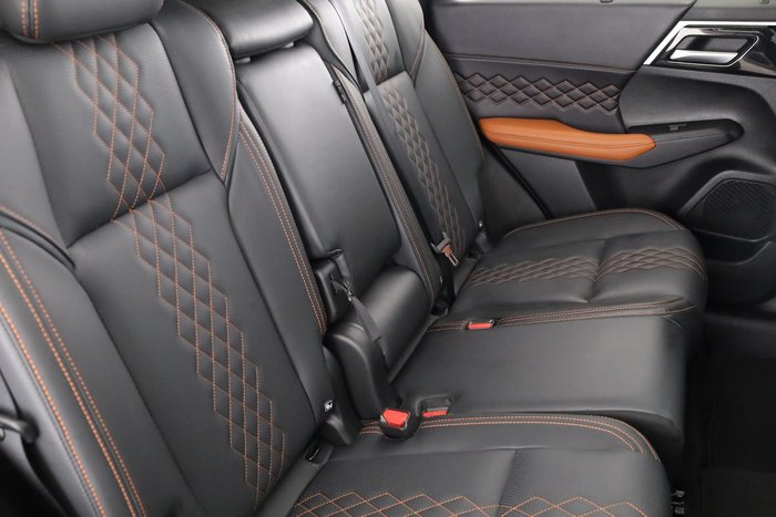 2024 Mitsubishi Outlander Exceed Tourer
