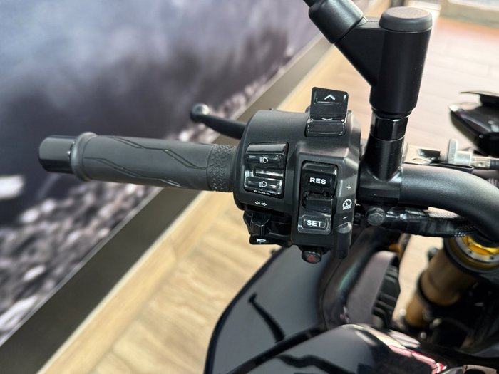 2025 Yamaha MT-10SP WHITE