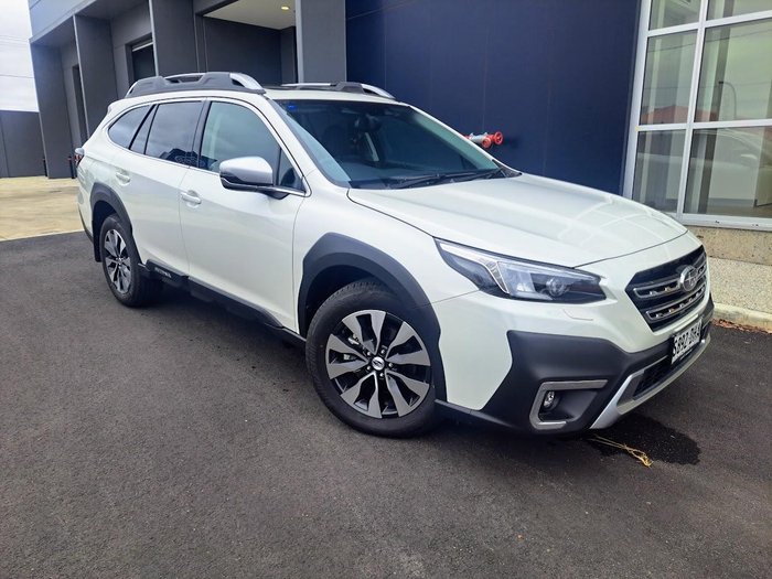 2025 Subaru Outback AWD Touring