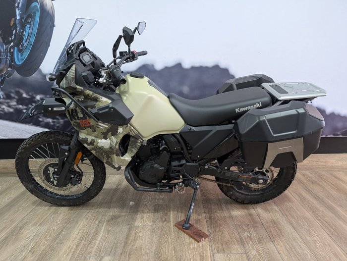 2025 Kawasaki KLR650 (KL650) ADVENTURE CYPHER CAMO BEIGE (MATTE)