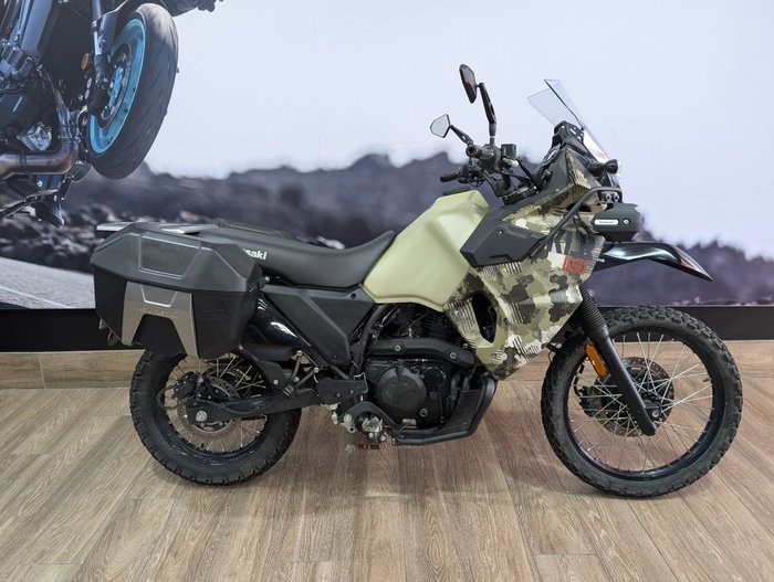 2025 Kawasaki KLR650 (KL650) ADVENTURE CYPHER CAMO BEIGE (MATTE)