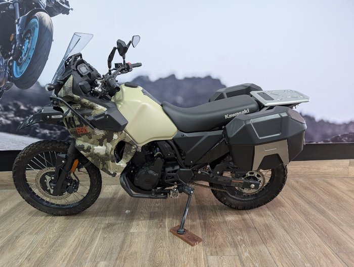 2025 Kawasaki KLR650 (KL650) ADVENTURE CYPHER CAMO BEIGE (MATTE)