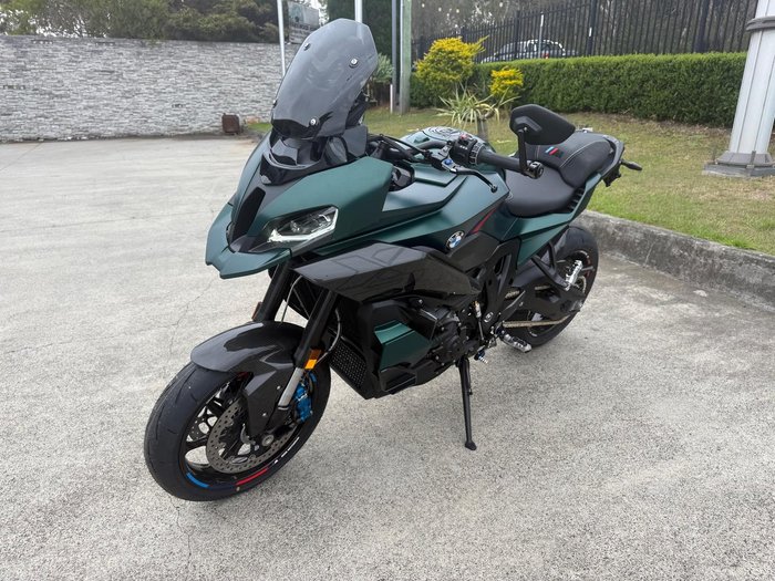 2025 BMW M 1000 XR Competition M 1000 Green