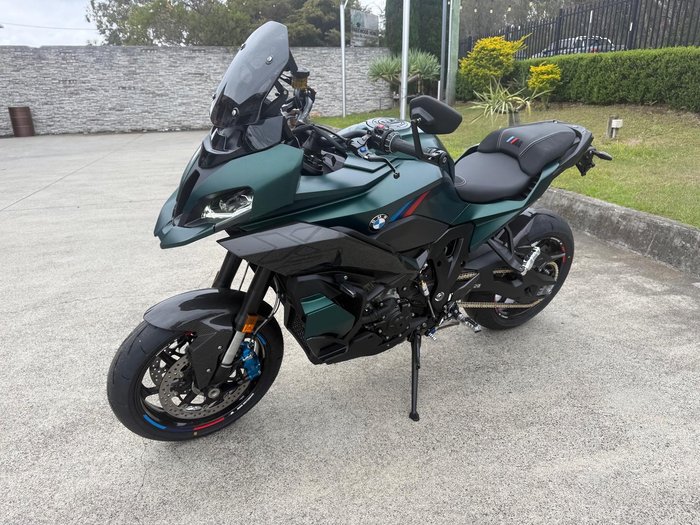 2025 BMW M 1000 XR Competition M 1000 Green