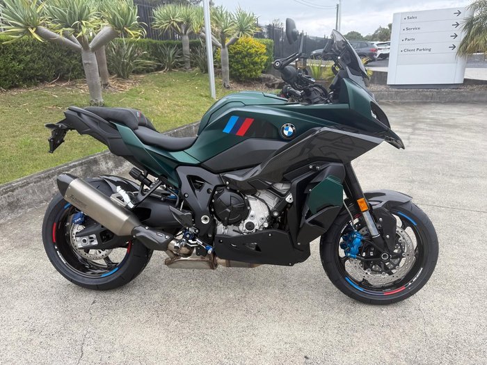 2025 BMW M 1000 XR Competition M 1000 Green