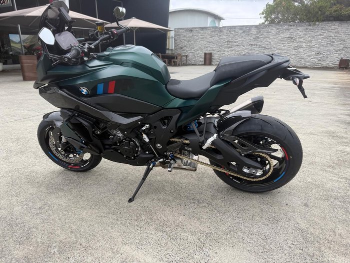2025 BMW M 1000 XR Competition M 1000 Green
