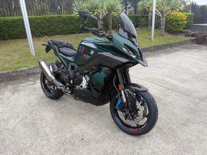 2025 BMW M 1000 XR Competition M 1000 Green