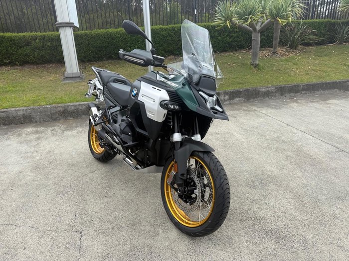 2025 BMW R 1300 GS Adventure Option 719 R 1300 Green