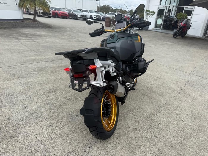 2025 BMW R 1300 GS Adventure Option 719 R 1300 Green