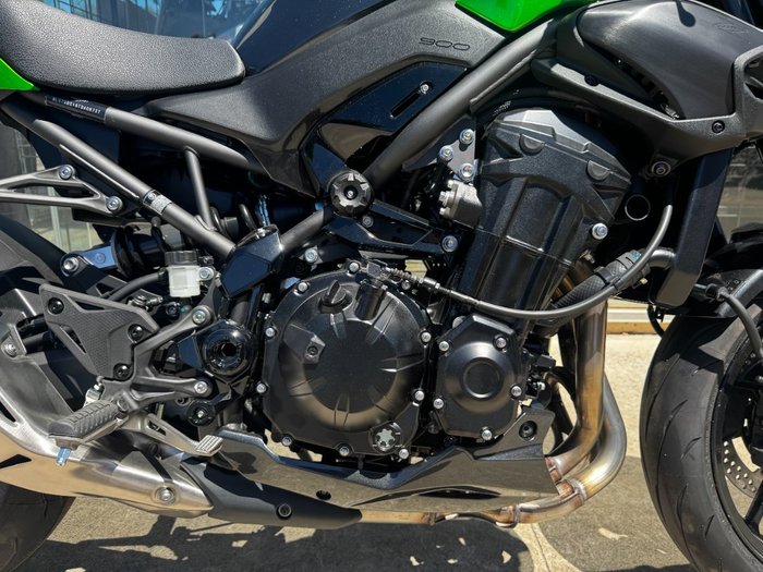 2026 Kawasaki 2026 Kawasaki 900CC Z900 SUPERNAKED (ZR900STFNN) SPORTS GREEN