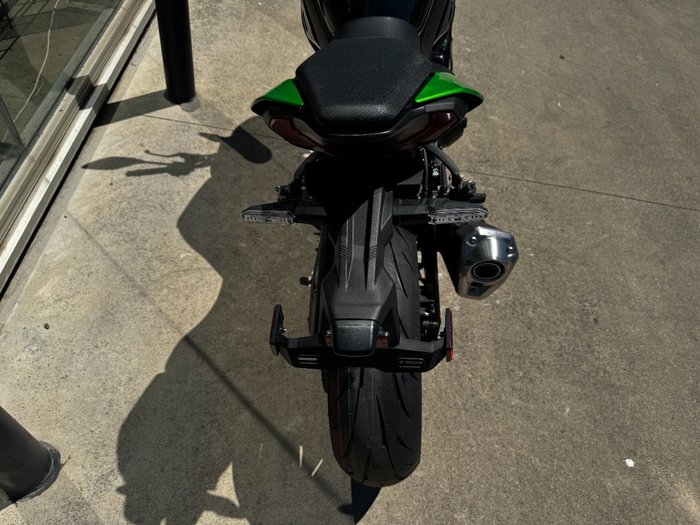 2026 Kawasaki 2026 Kawasaki 900CC Z900 SUPERNAKED (ZR900STFNN) SPORTS GREEN