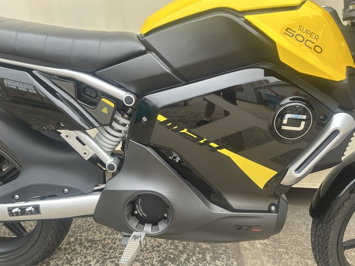 2021 SUPER SOCO TC MAX ROAD YELLOW