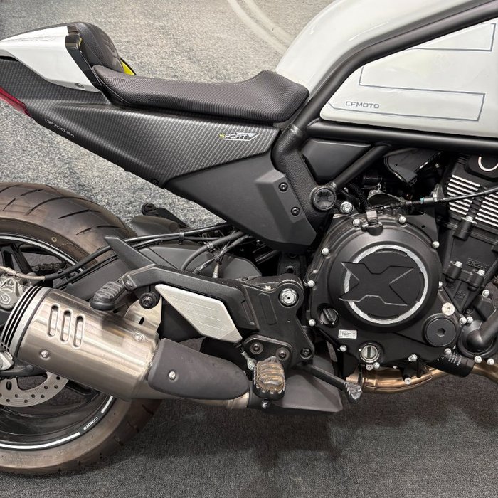 2021 CFMOTO CL-X SPORT White