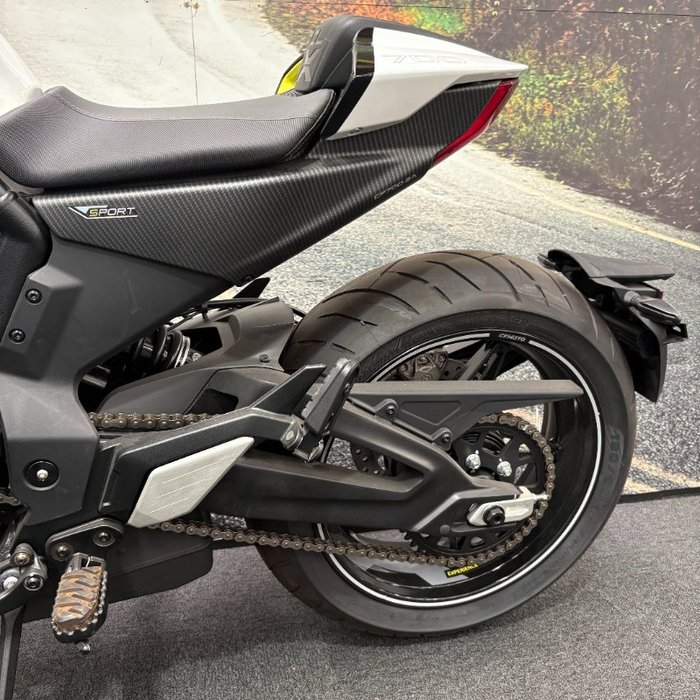 2021 CFMOTO CL-X SPORT White