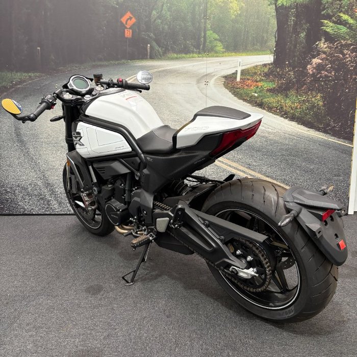 2021 CFMOTO CL-X SPORT White