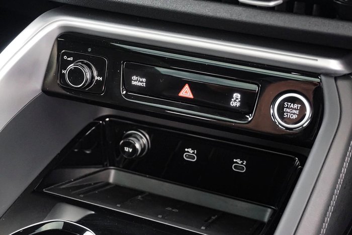 2025 Audi Q5 TFSI 150kW