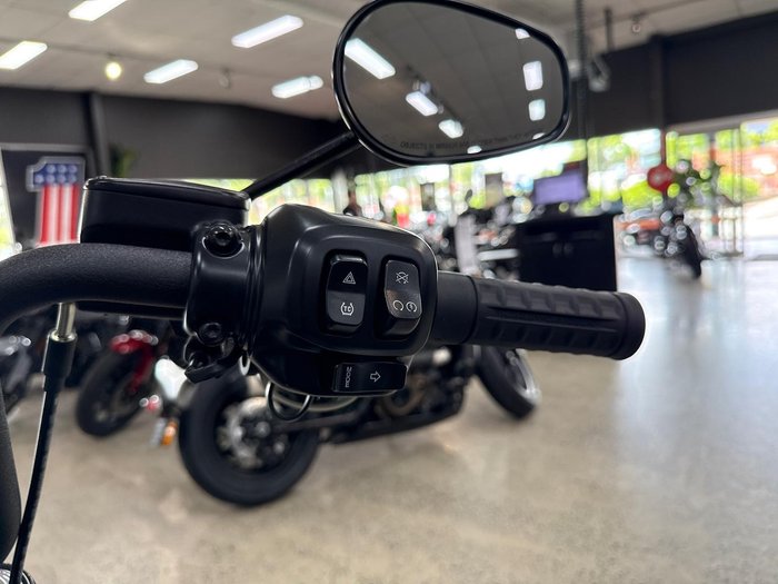 2025 Harley-Davidson Street Bob 117 (FXBB) Softail Black