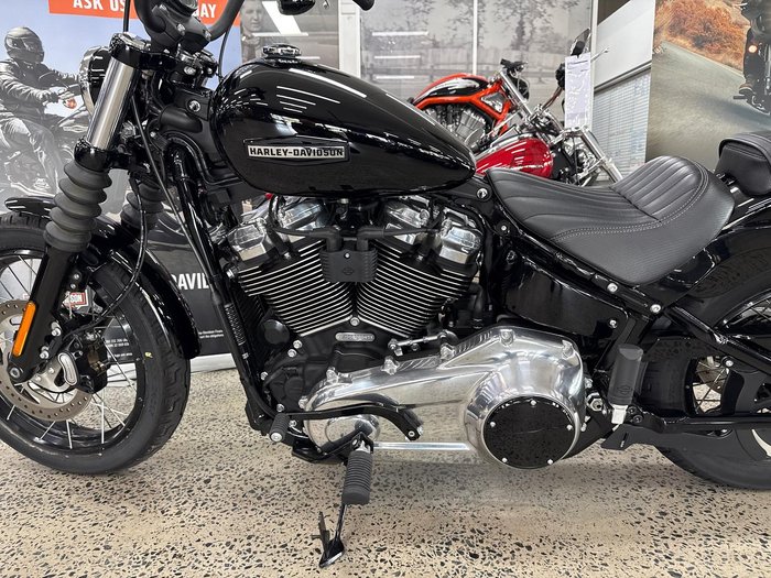 2025 Harley-Davidson Street Bob 117 (FXBB) Softail Black