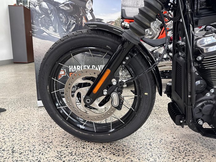 2025 Harley-Davidson Street Bob 117 (FXBB) Softail Black