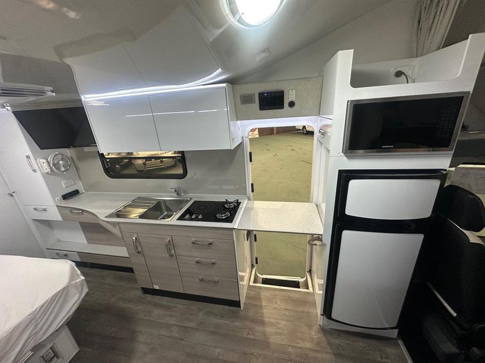 2020 Avida Birdsville