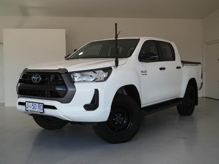 2021 Toyota Hilux SR
