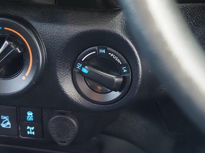 2021 Toyota Hilux SR