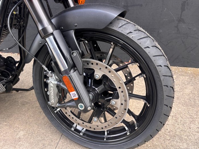 2024 Indian SPORT CHIEF BLACK